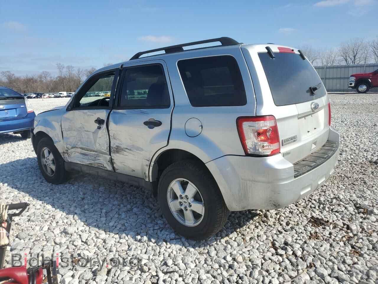 2010 FORD ESCAPE - VIN: 1FMCU0D70AKC94817 - Фото 2