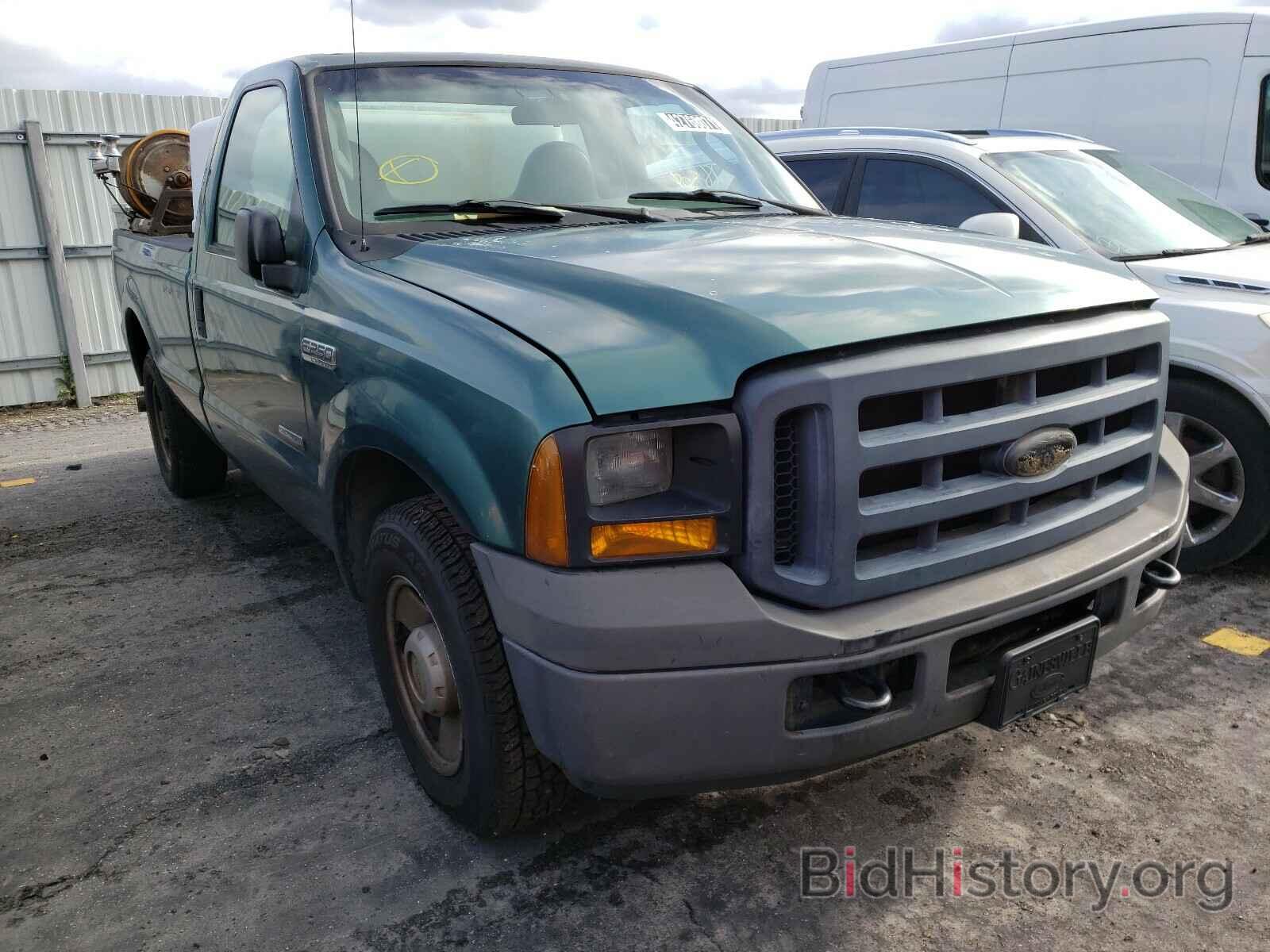 Photo 1FTSF20P76EB82100 - FORD F250 2006