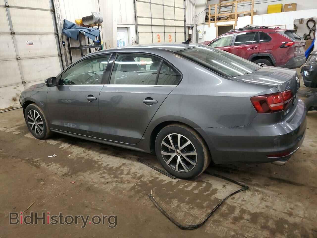 2017 VOLKSWAGEN JETTA - VIN: 3VWDB7AJ9HM260107 - Фото 2