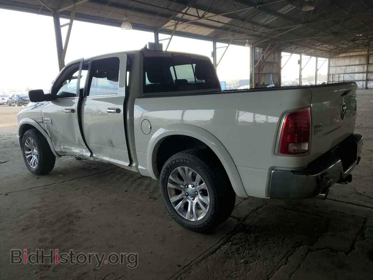 2017 RAM 1500 - VIN: 1C6RR7PT5HS750653 - Фото 2