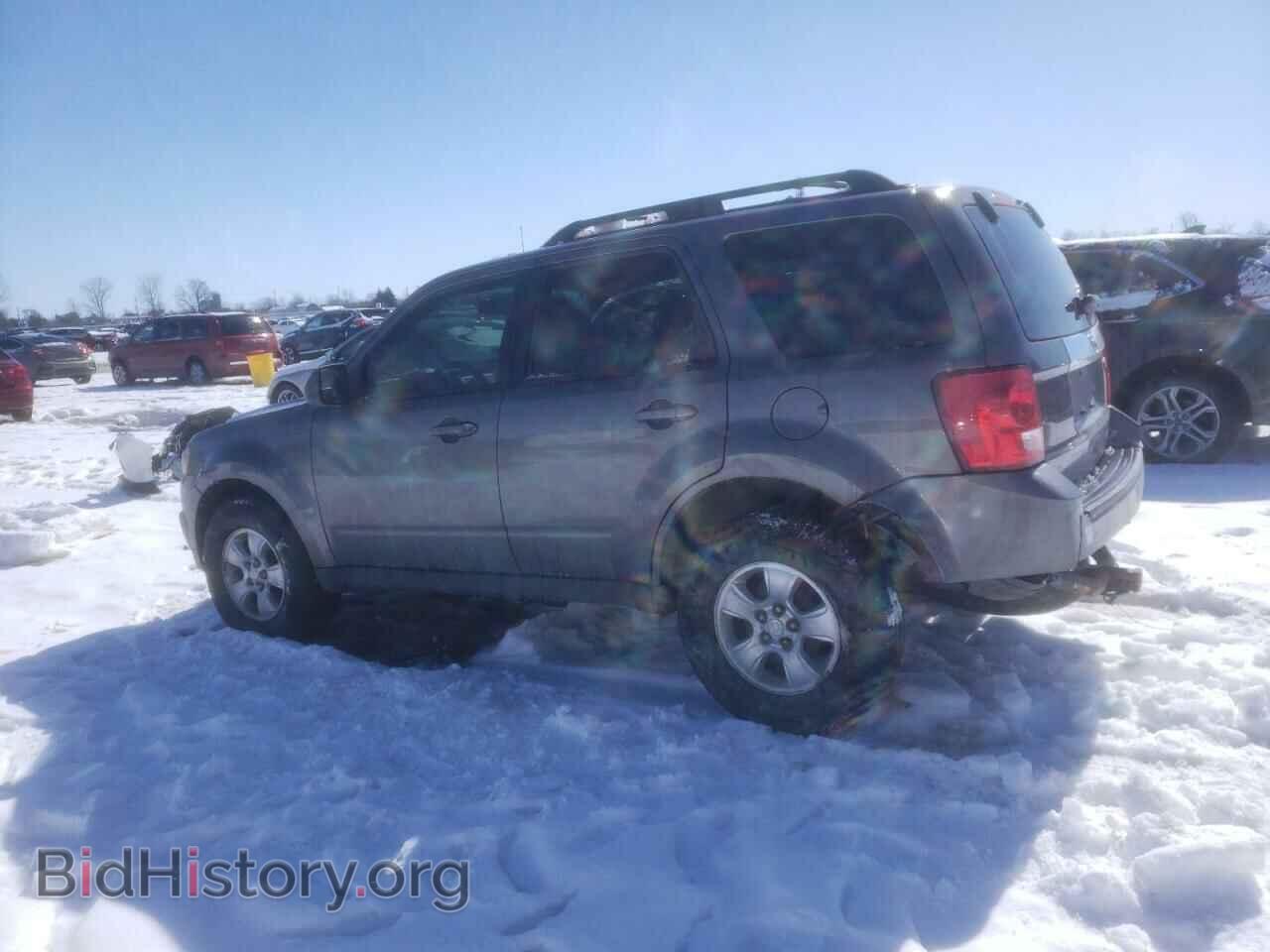 2011 MAZDA TRIBUTE - VIN: 4F2CY0C70BKM02011 - Фото 2