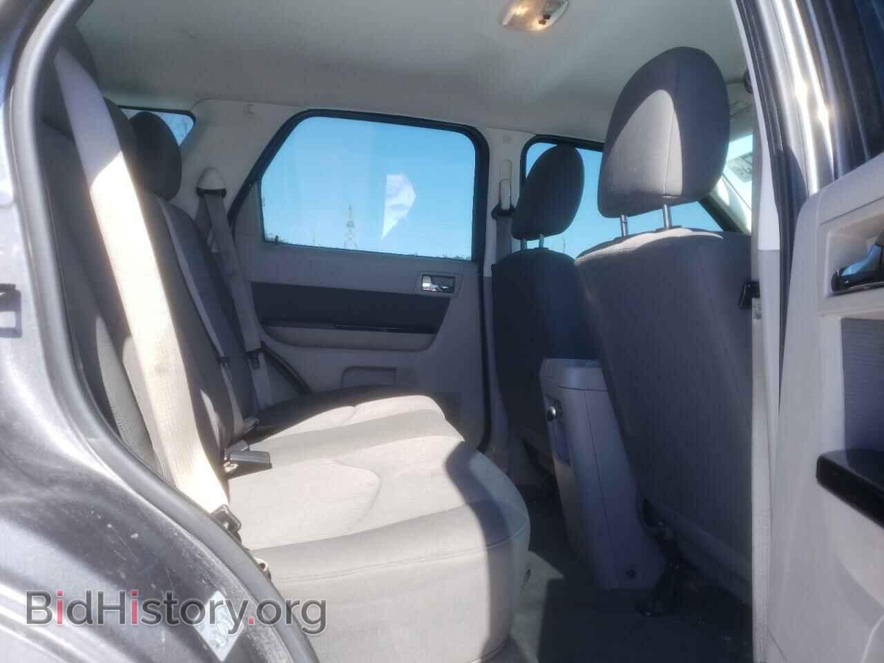2011 MAZDA TRIBUTE - VIN: 4F2CY0C70BKM02011 - Фото 11
