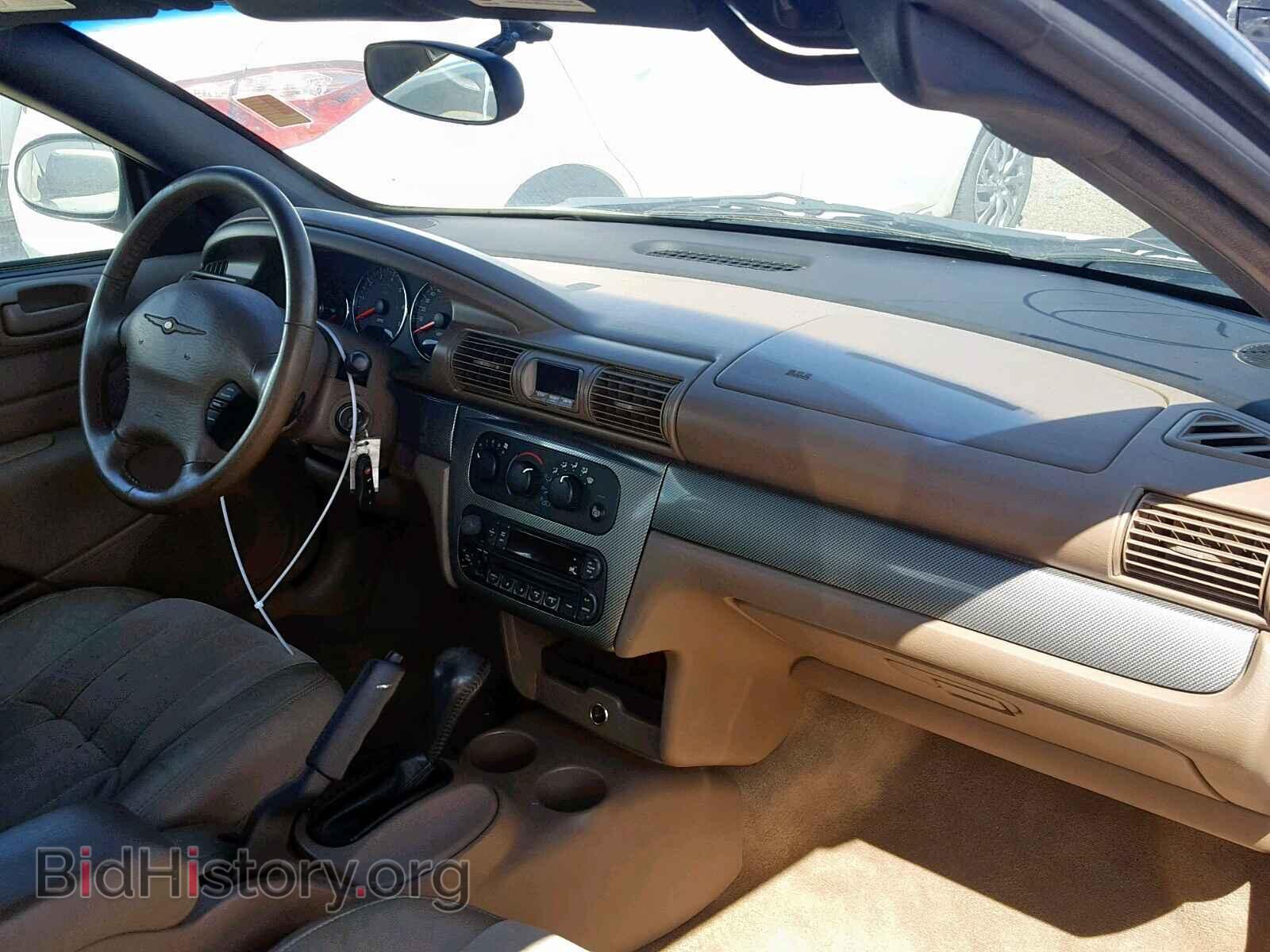 2004 CHRYSLER SEBRING - VIN: 1C3EL55R64N352482 - Фото 9
