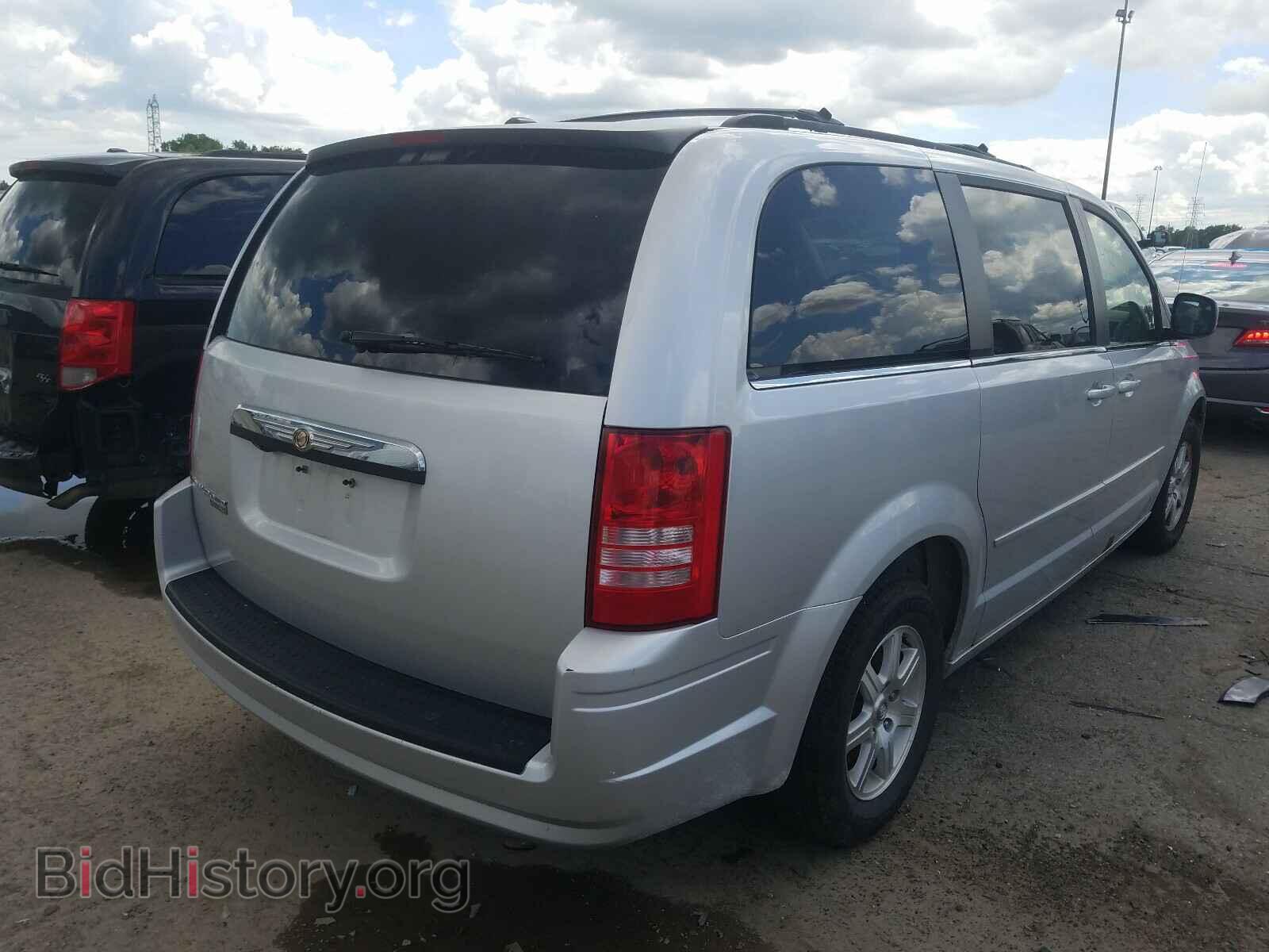 2008 CHRYSLER MINIVAN - VIN: 2A8HR54P58R687578 - Фото 4