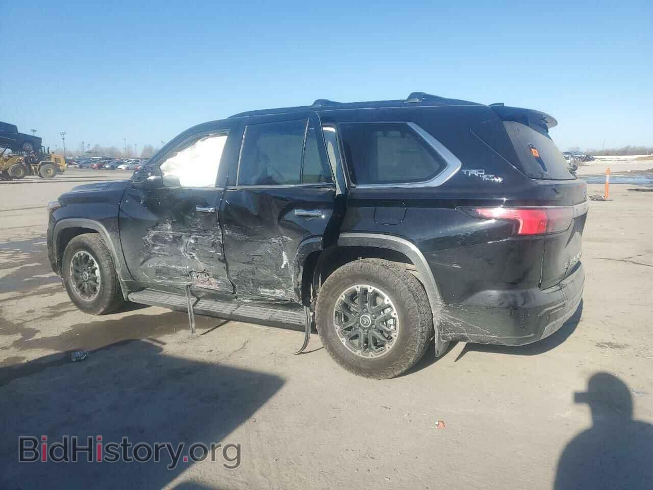 2023 TOYOTA SEQUOIA - VIN: 7SVAAABA4PX016500 - Фото 2