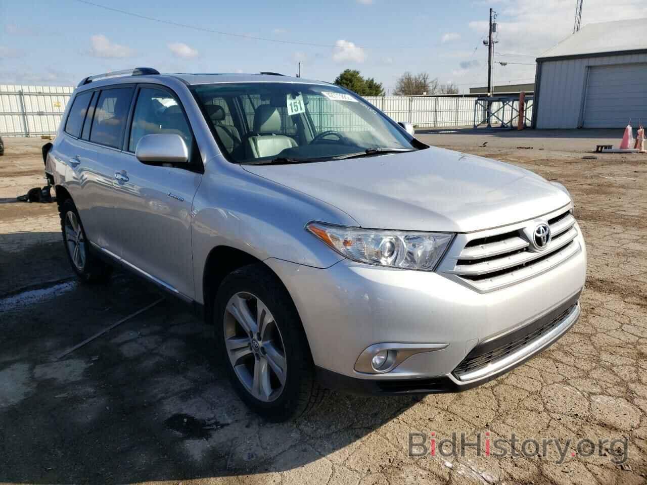 Toyota Highlander 2011 горах