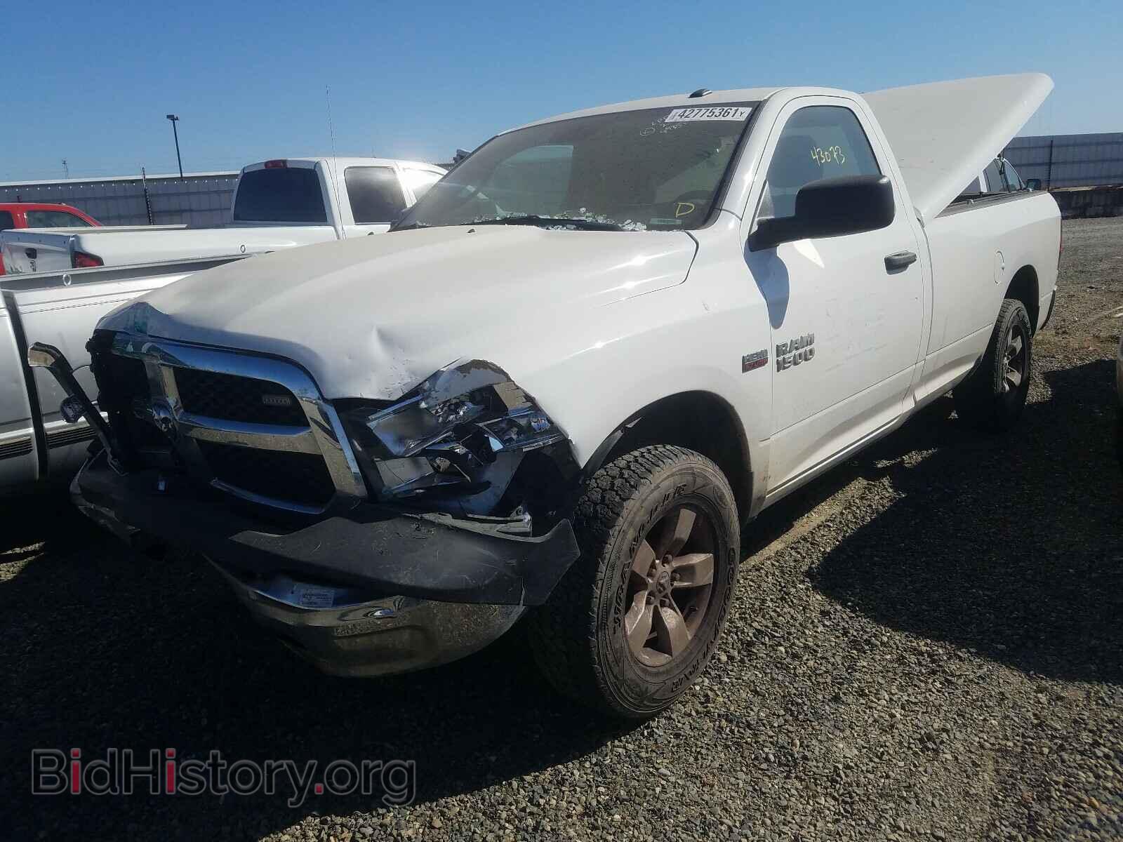 2017 RAM 1500 - VIN: 3C6JR7DT3HG769789 - Фото 2