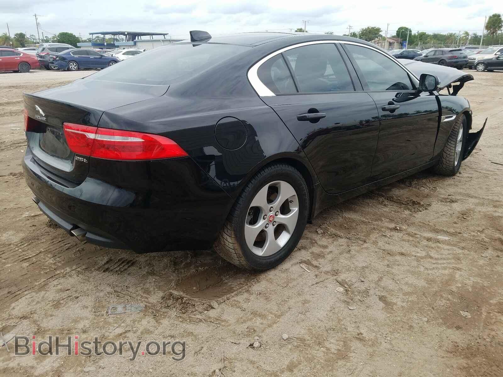 2018 JAGUAR XE - VIN: SAJAR4FX4JCP37032 - Фото 4