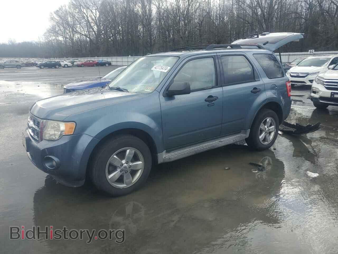 Фотография 1FMCU0DG4BKB43643 - FORD ESCAPE 2011