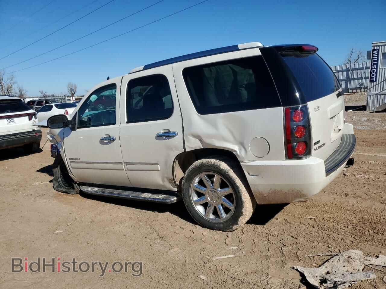 2011 GMC YUKON - VIN: 1GKS1EEF0BR401762 - Фото 2