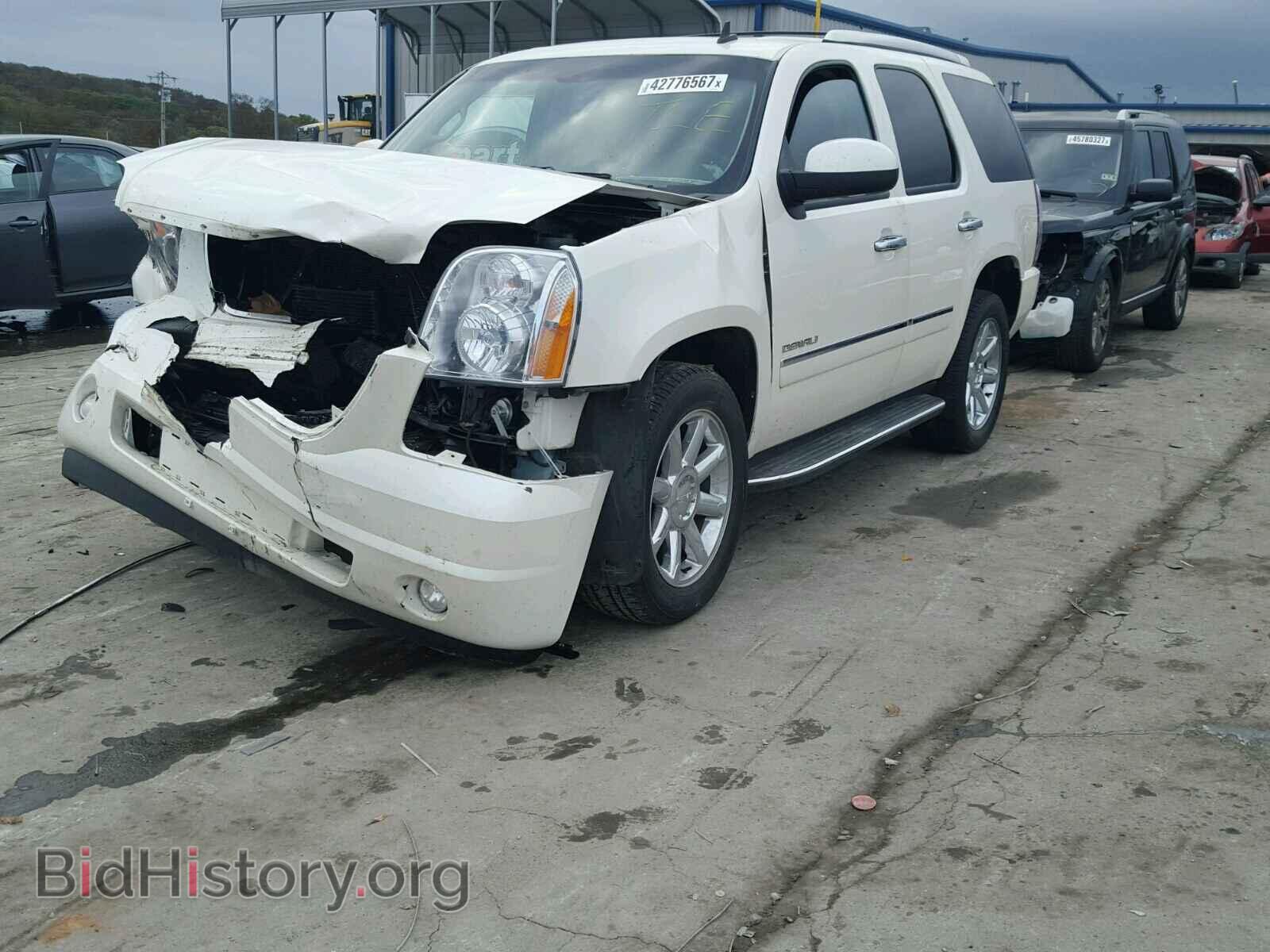 2011 GMC YUKON - VIN: 1GKS1EEF2BR386956 - Фото 2