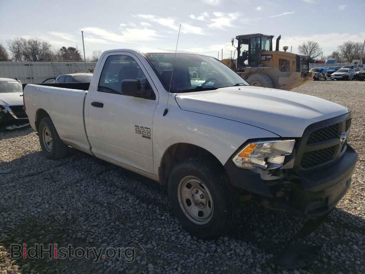 2019 RAM 1500 - VIN: 3C6JR6DG0KG510357 - Фото 4