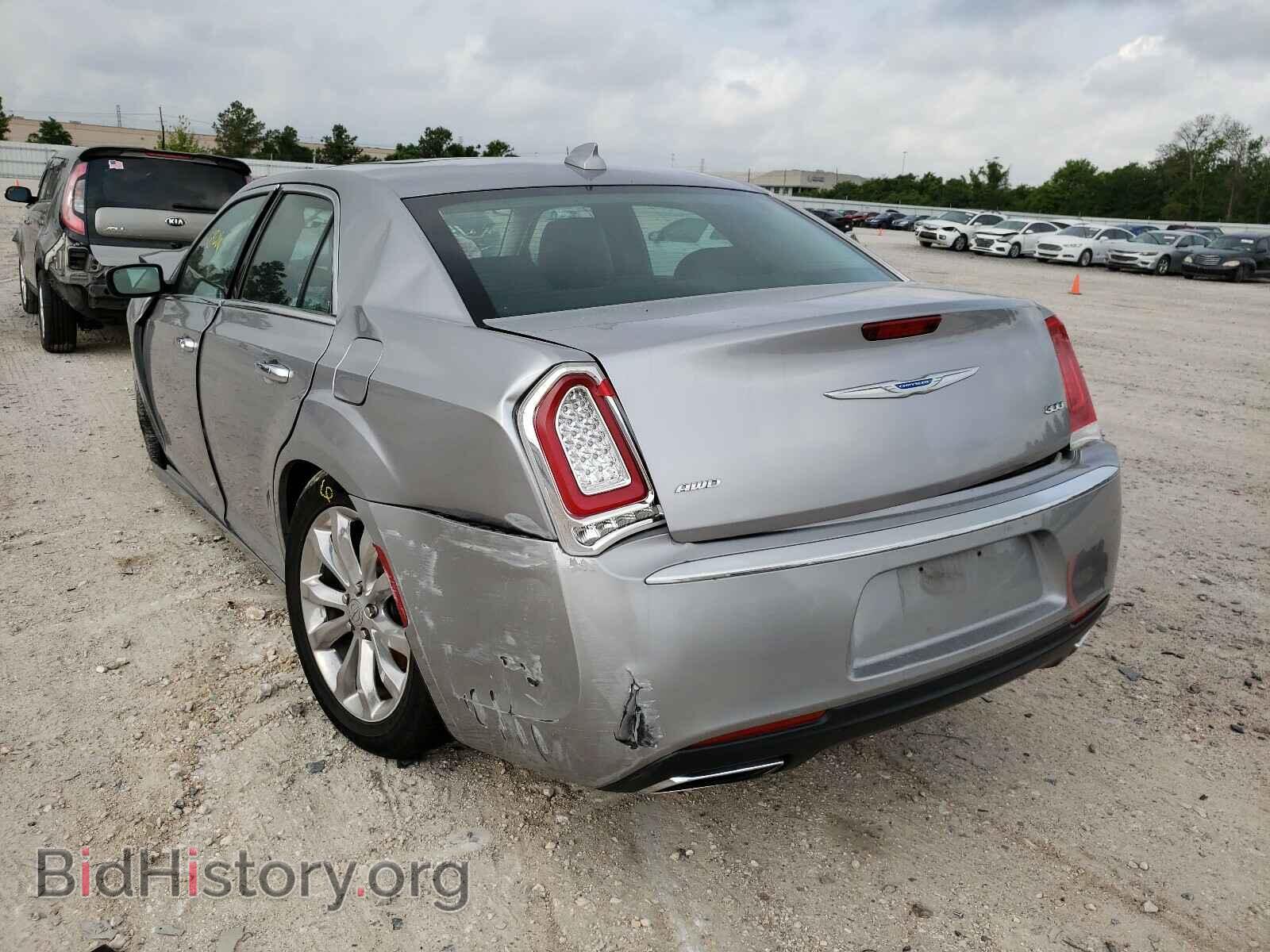 2018 CHRYSLER 300 - VIN: 2C3CCAKG2JH250412 - Фото 3