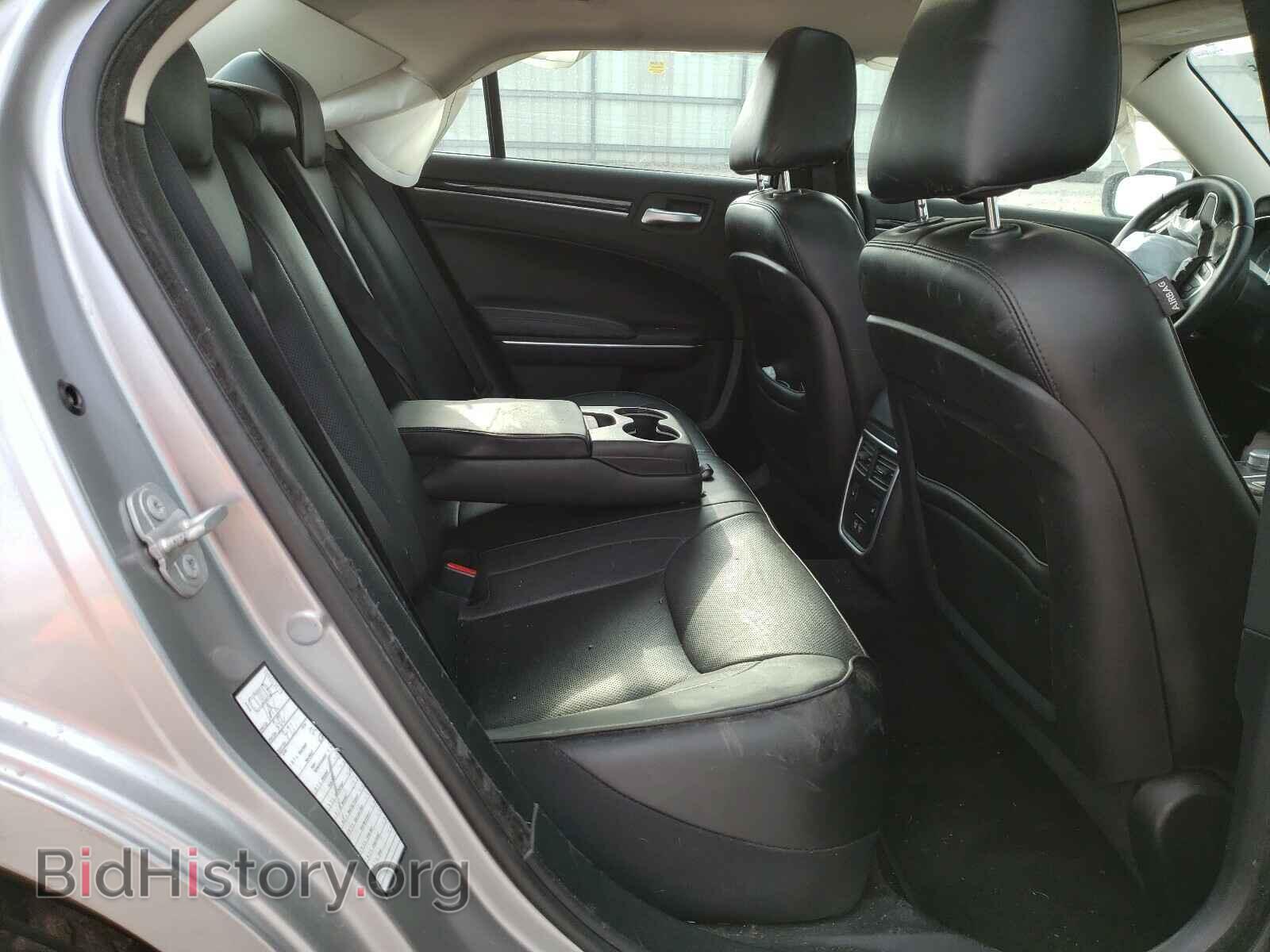 2018 CHRYSLER 300 - VIN: 2C3CCAKG2JH250412 - Фото 6