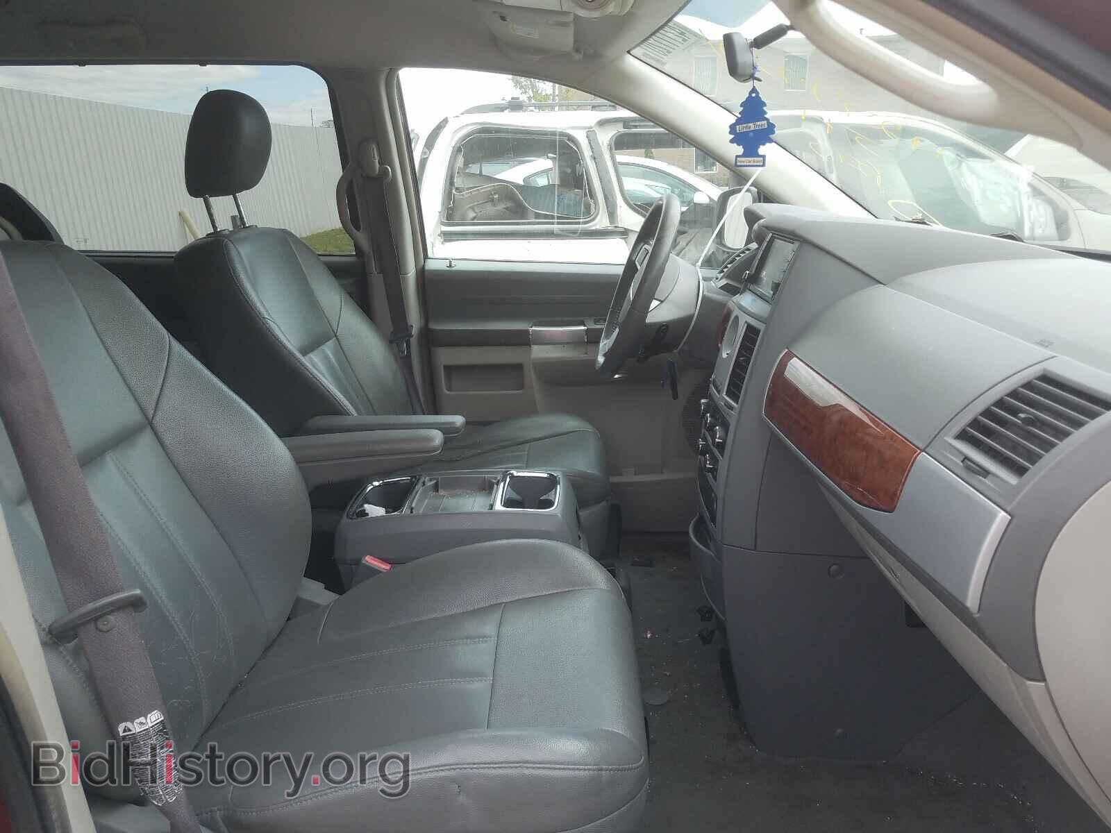 2008 CHRYSLER MINIVAN - VIN: 2A8HR54P68R795675 - Photo 5