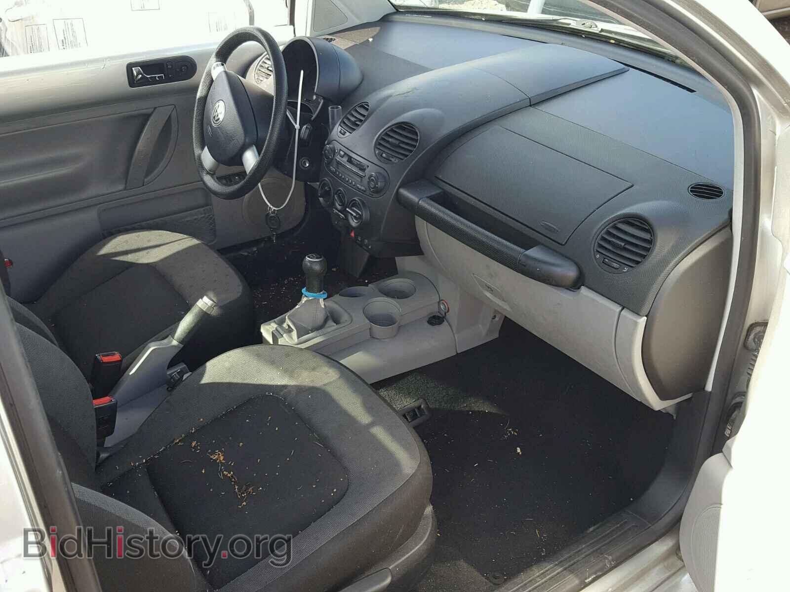 2000 VOLKSWAGEN BEETLE - VIN: 3VWCA21C7YM471633 - Фото 5