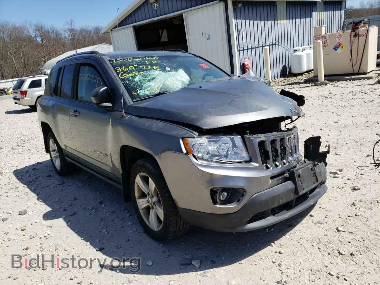 Photo 1J4NF1FB7BD239330 - JEEP COMPASS 2011