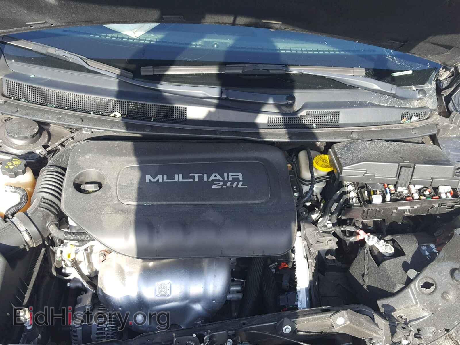 2016 CHRYSLER 200 - VIN: 1C3CCCAB2GN137741 - Фото 7