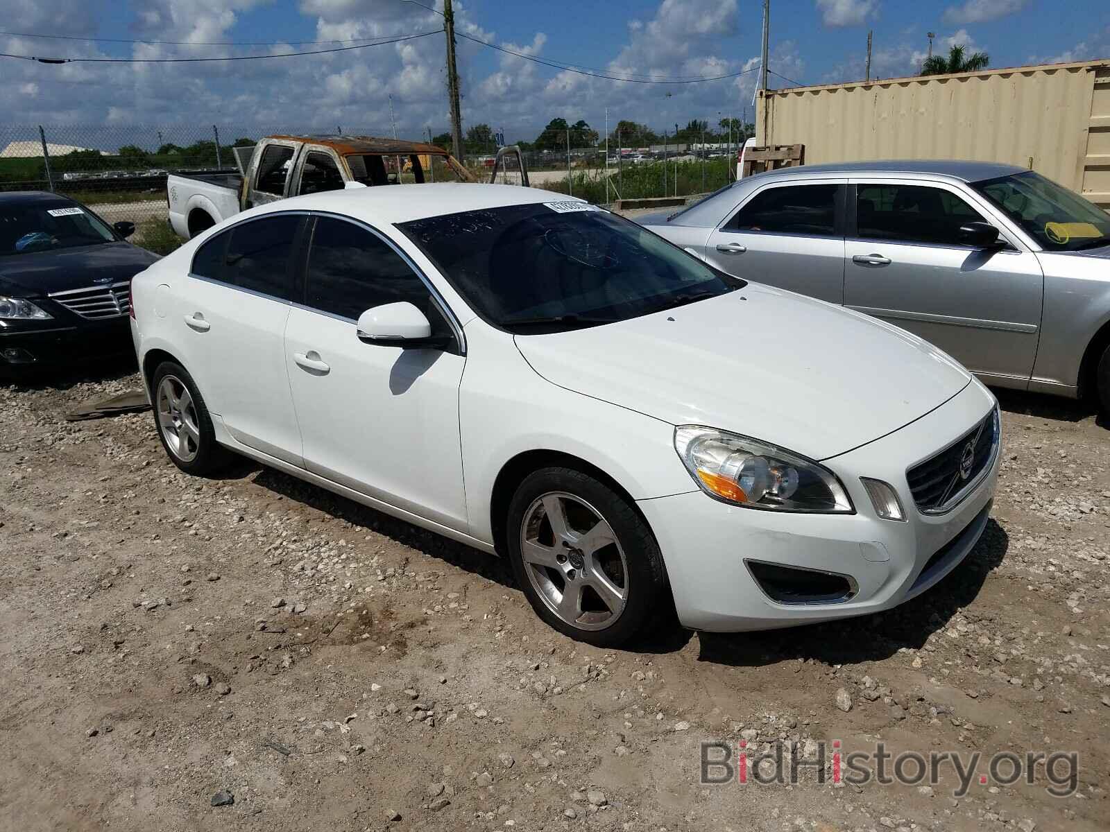 Photo YV1622FS3C2032372 - VOLVO S60 2012