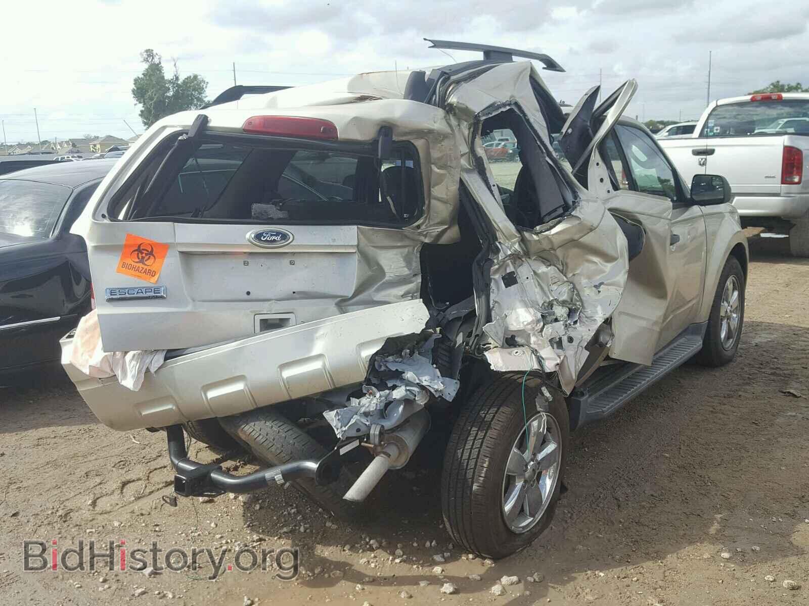 2011 FORD ESCAPE - VIN: 1FMCU0D77BKA66282 - Фото 4