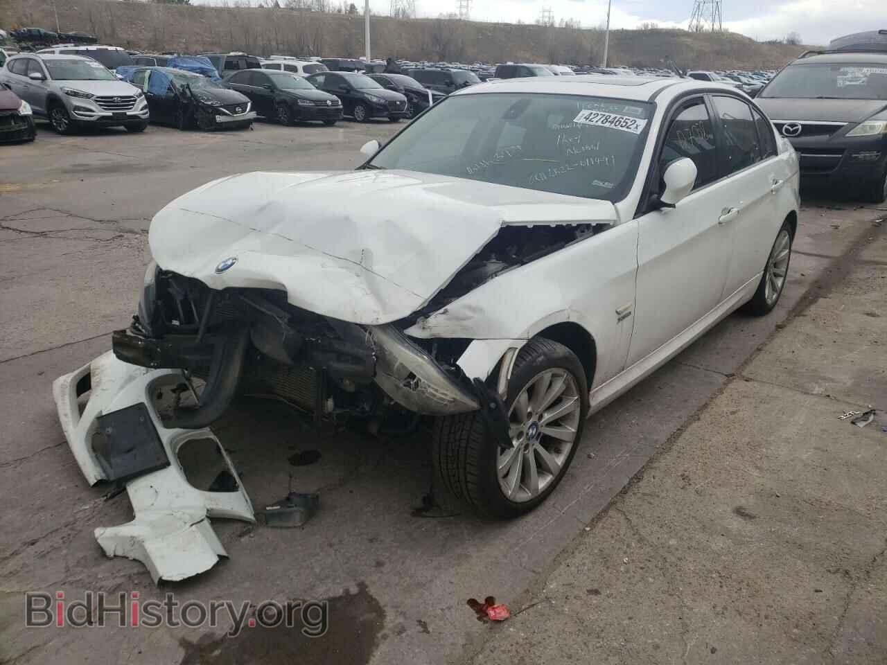 2011 BMW 3 SERIES - VIN: WBAPK7C59BF084275 - Фото 2