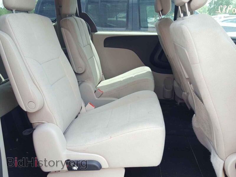 2011 Dodge CARAVAN (VIN 2D4RN4DG4BR736944) — photo 6 of 10