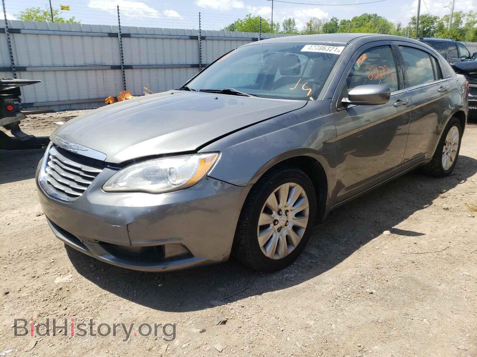 2011 CHRYSLER 200 - VIN: 1C3BC4FG1BN606929 - Photo 2