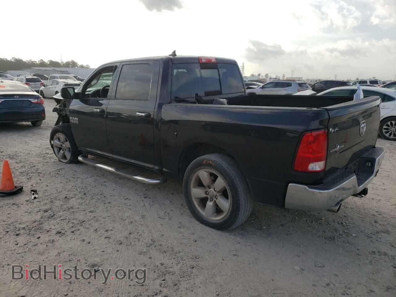 2017 RAM 1500 - VIN: 1C6RR6LT3HS543209 - Photo 2