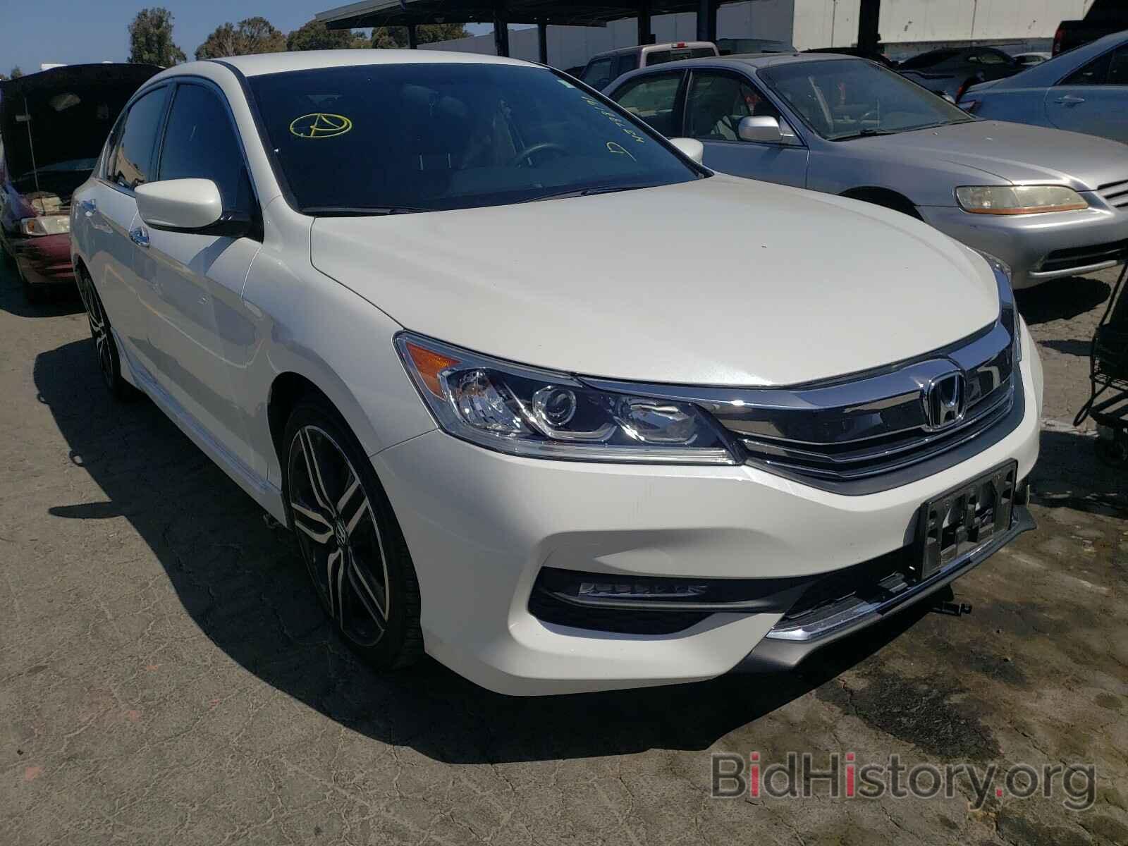 Photo 1HGCR2F51HA193140 - HONDA ACCORD 2017