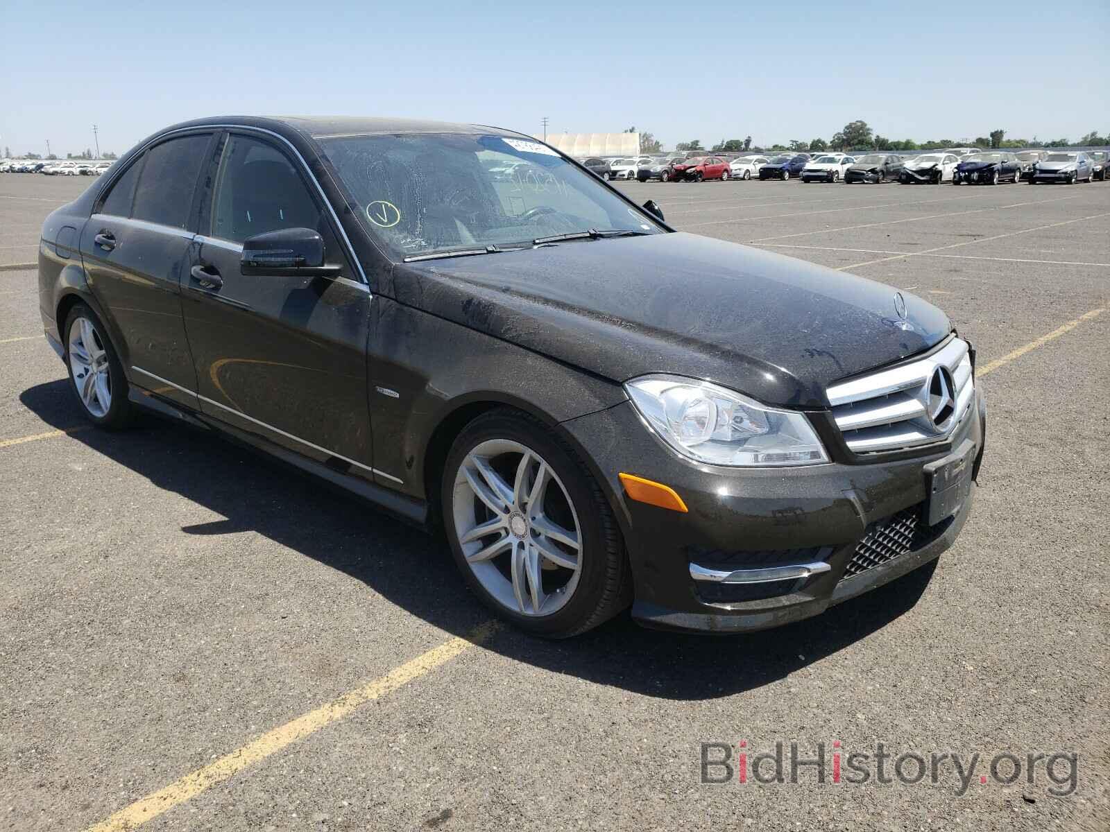 Photo WDDGF4HB5CR234800 - MERCEDES-BENZ C CLASS 2012