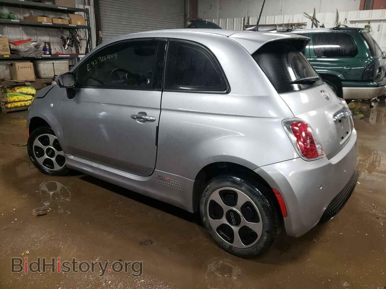 2017 FIAT 500 - VIN: 3C3CFFGE6HT555277 - Фото 2