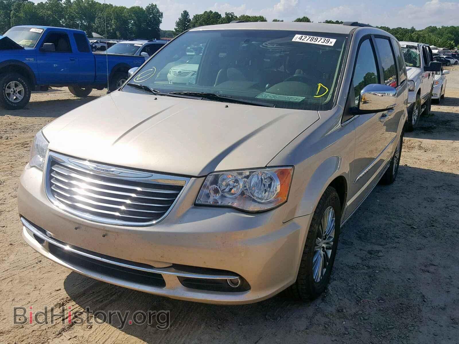 2014 CHRYSLER TOWN & COU - VIN: 2C4RC1CGXER198211 - Фото 2