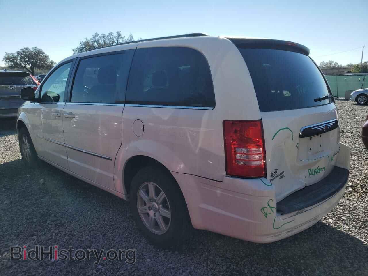 2010 CHRYSLER MINIVAN - VIN: 2A4RR5DX4AR340304 - Фото 2