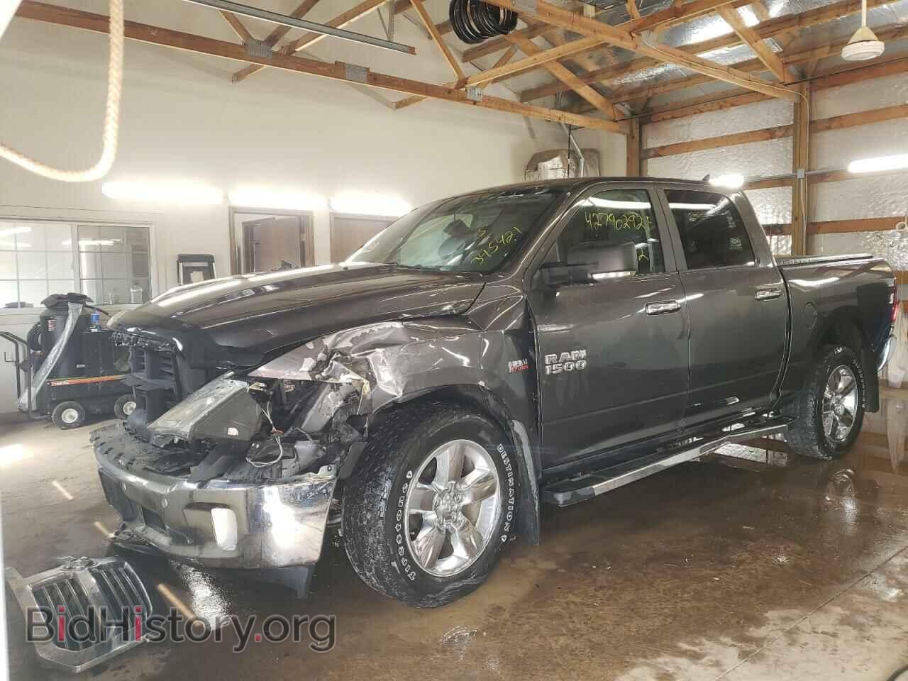 2018 RAM 1500 - VIN: 1C6RR7LT3JS345421 - Photo 2