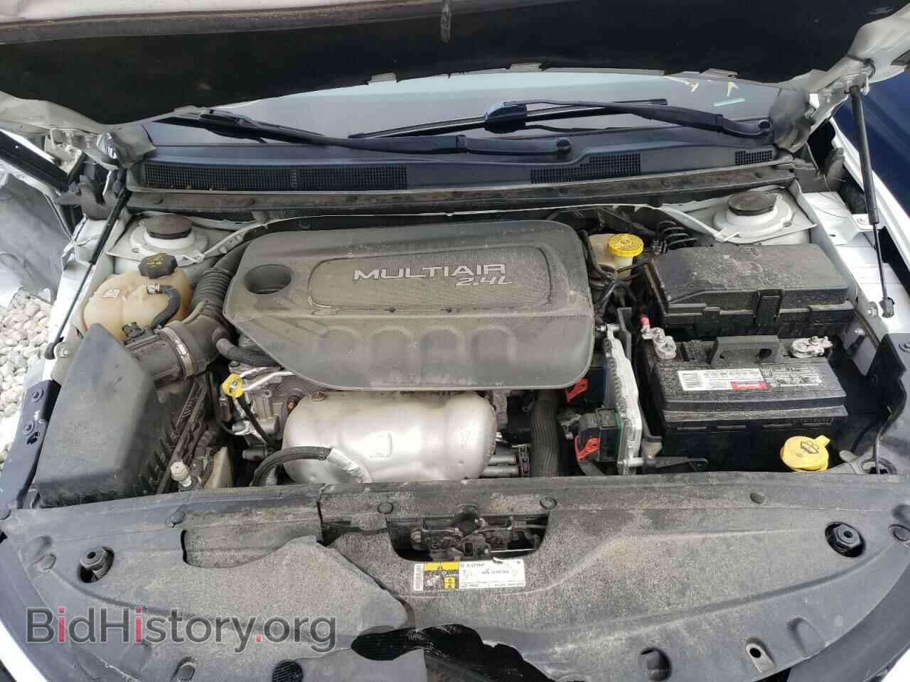 2016 CHRYSLER 200 - VIN: 1C3CCCAB3GN116056 - Фото 7