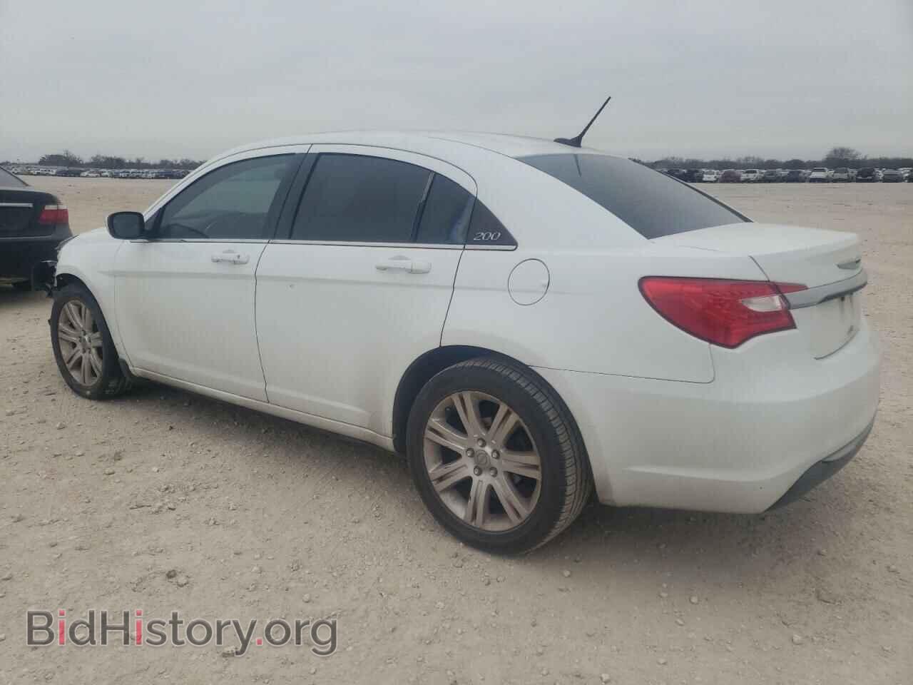 2013 CHRYSLER 200 - VIN: 1C3CCBBB6DN629239 - Фото 2