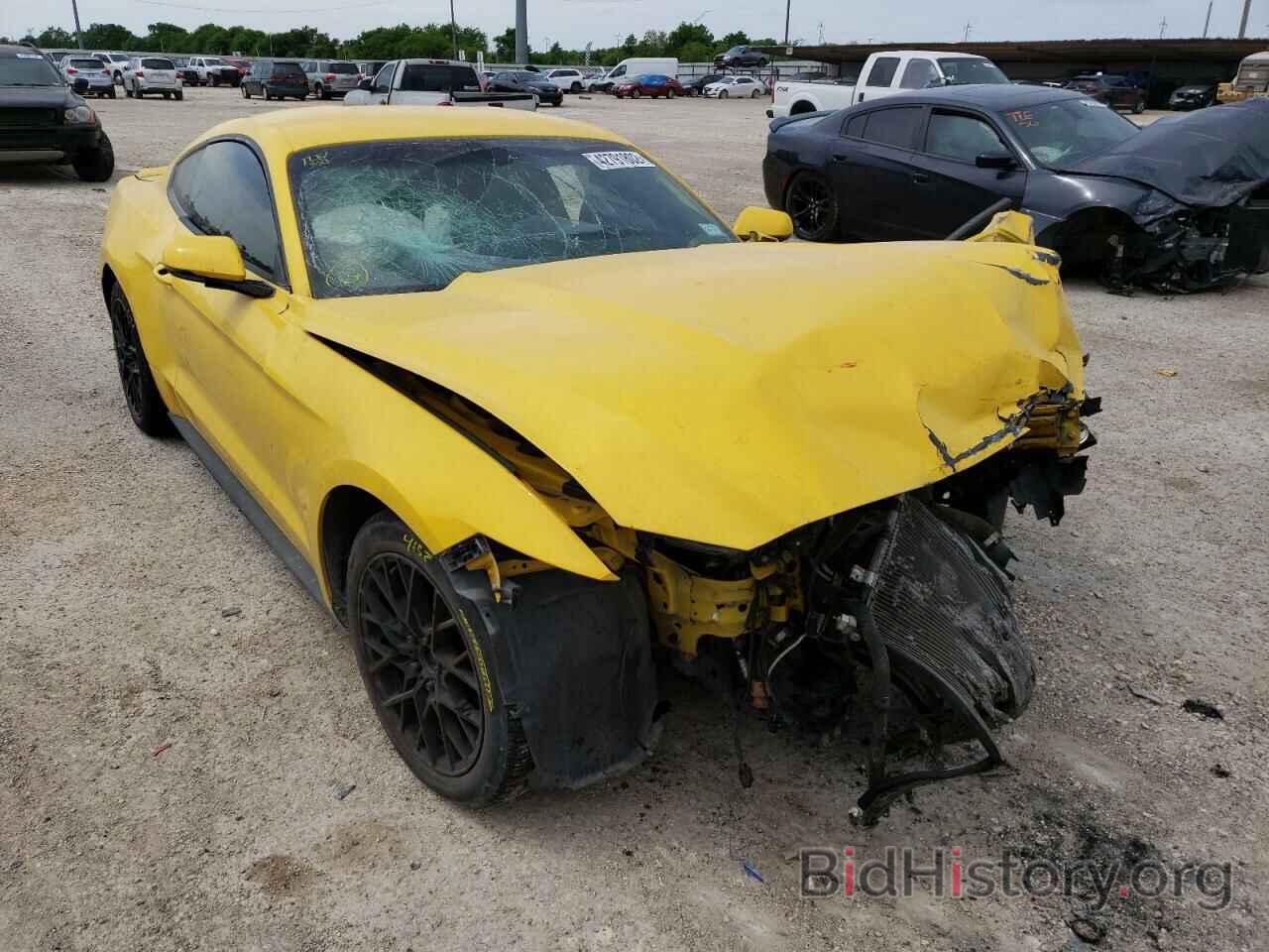 Photo 1FA6P8TH2F5393068 - FORD MUSTANG 2015