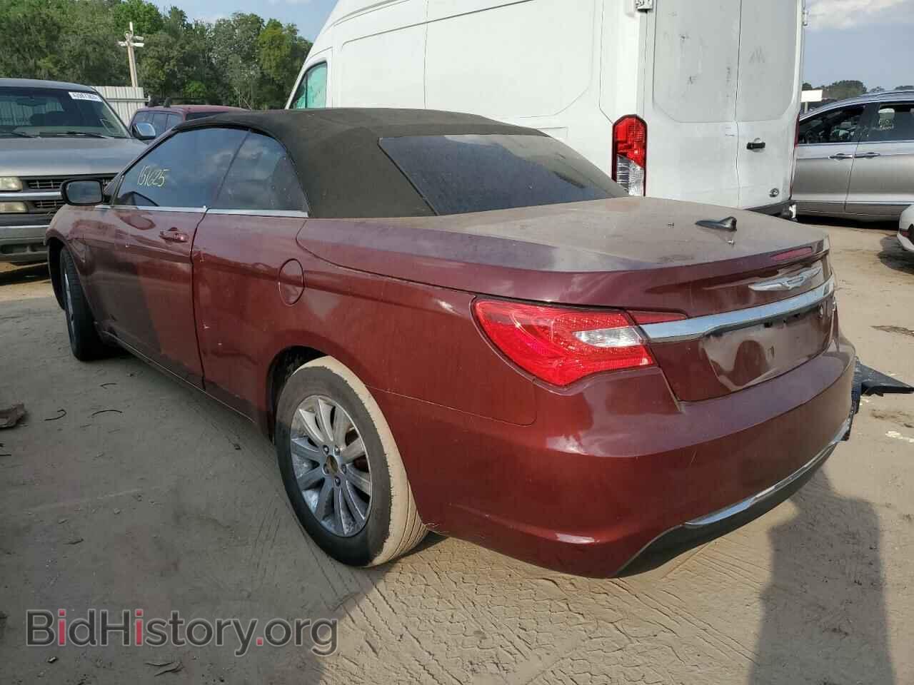 2013 CHRYSLER 200 - VIN: 1C3BCBEB9DN526923 - Фото 2