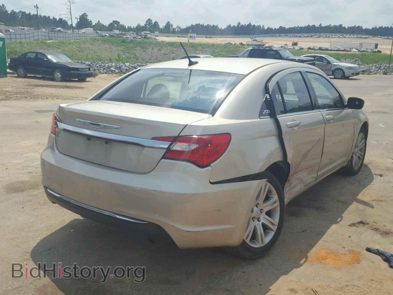 2013 CHRYSLER 200 - VIN: 1C3CCBAB6DN733134 - Фото 4