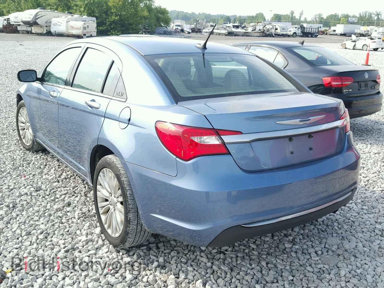 2011 CHRYSLER 200 - VIN: 1C3BC2FB5BN581235 - Фото 3
