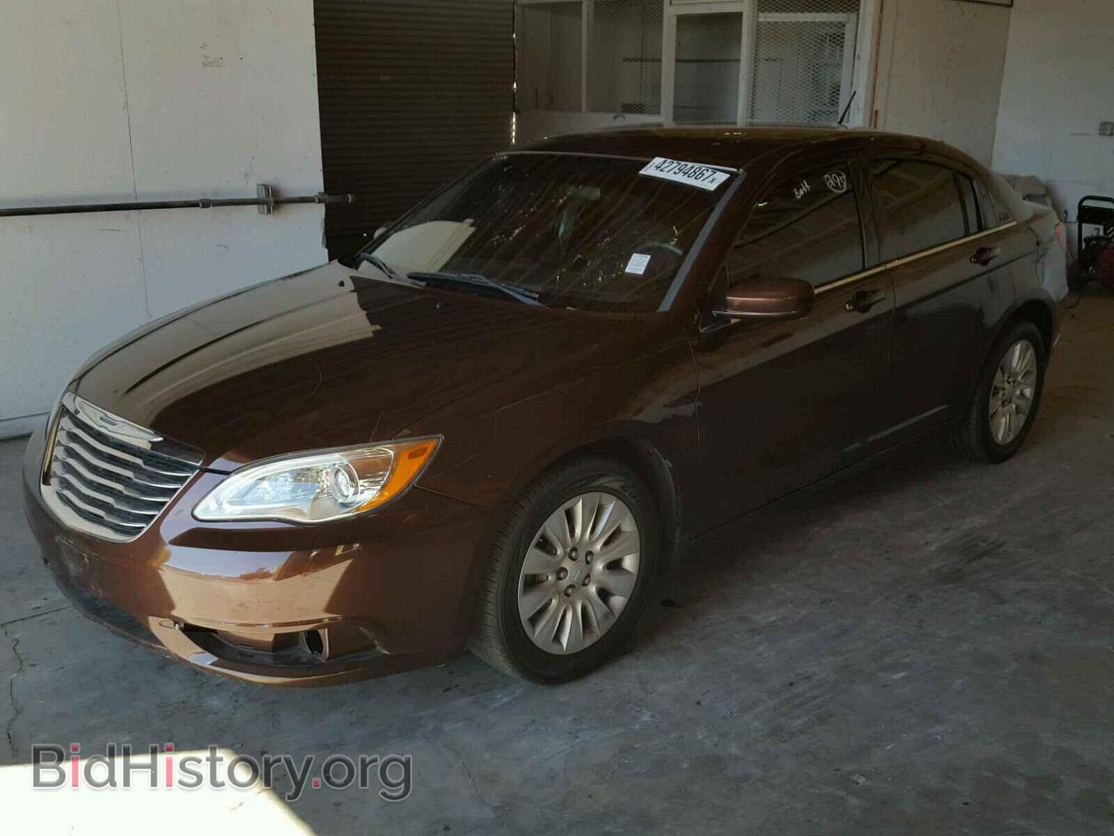2013 CHRYSLER 200 - VIN: 1C3CCBAB6DN734607 - Фото 2