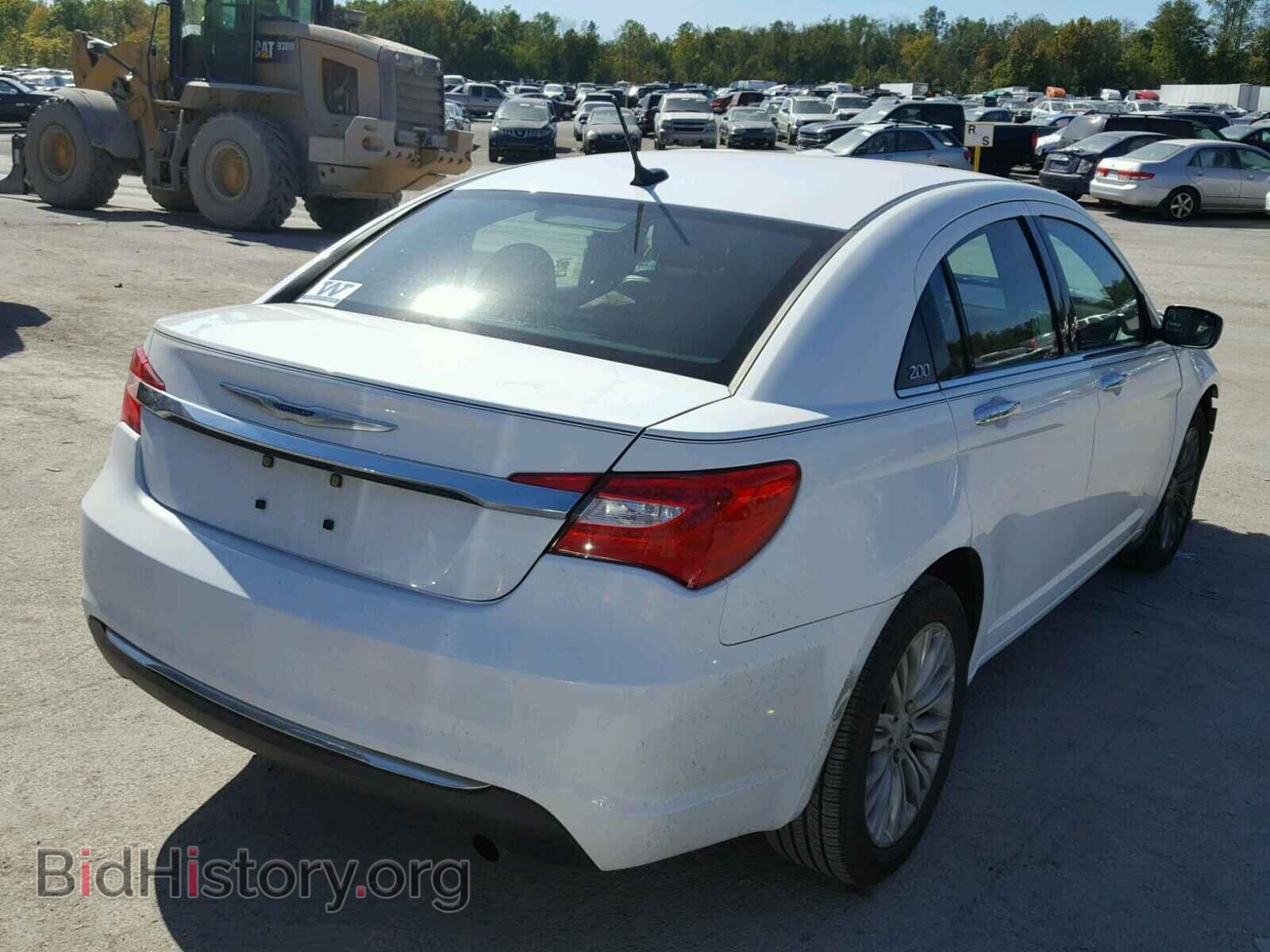 2012 CHRYSLER 200 - VIN: 1C3CCBCB3CN124241 - Фото 4