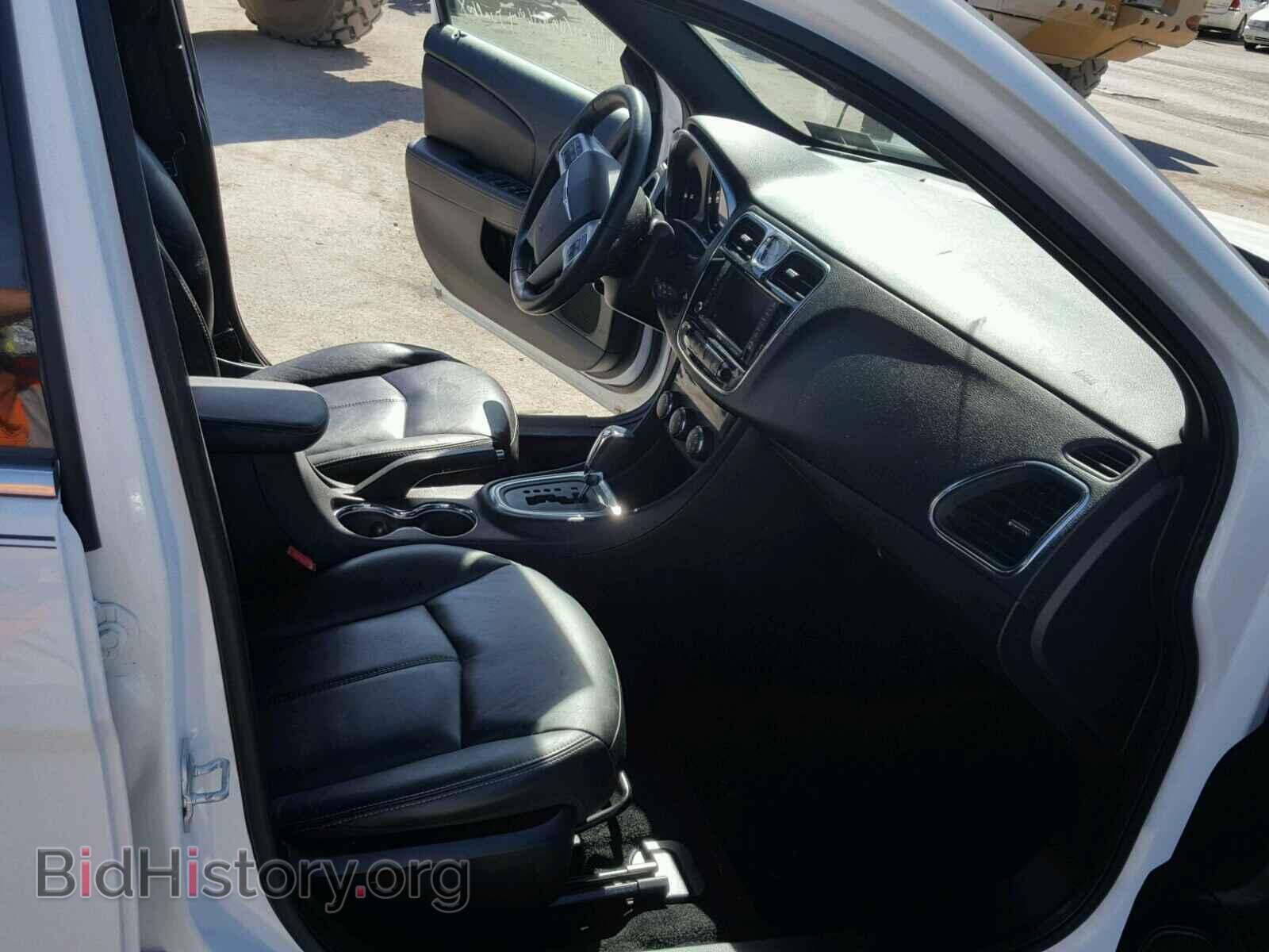 2012 CHRYSLER 200 - VIN: 1C3CCBCB3CN124241 - Фото 5