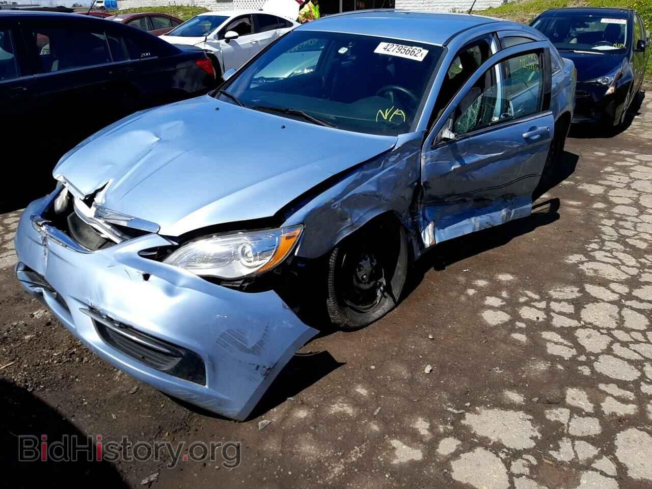 2013 CHRYSLER 200 - VIN: 1C3CCBAG4DN646490 - Photo 2