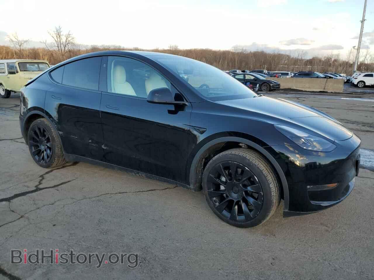 2024 TESLA MODEL Y - VIN: 7SAYGDEEXRA271821 - Photo 4