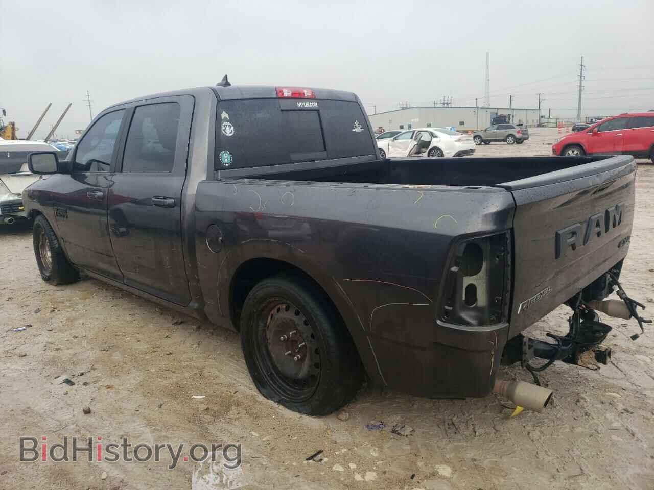 2018 RAM 1500 - VIN: 1C6RR7YT6JS107717 - Фото 2