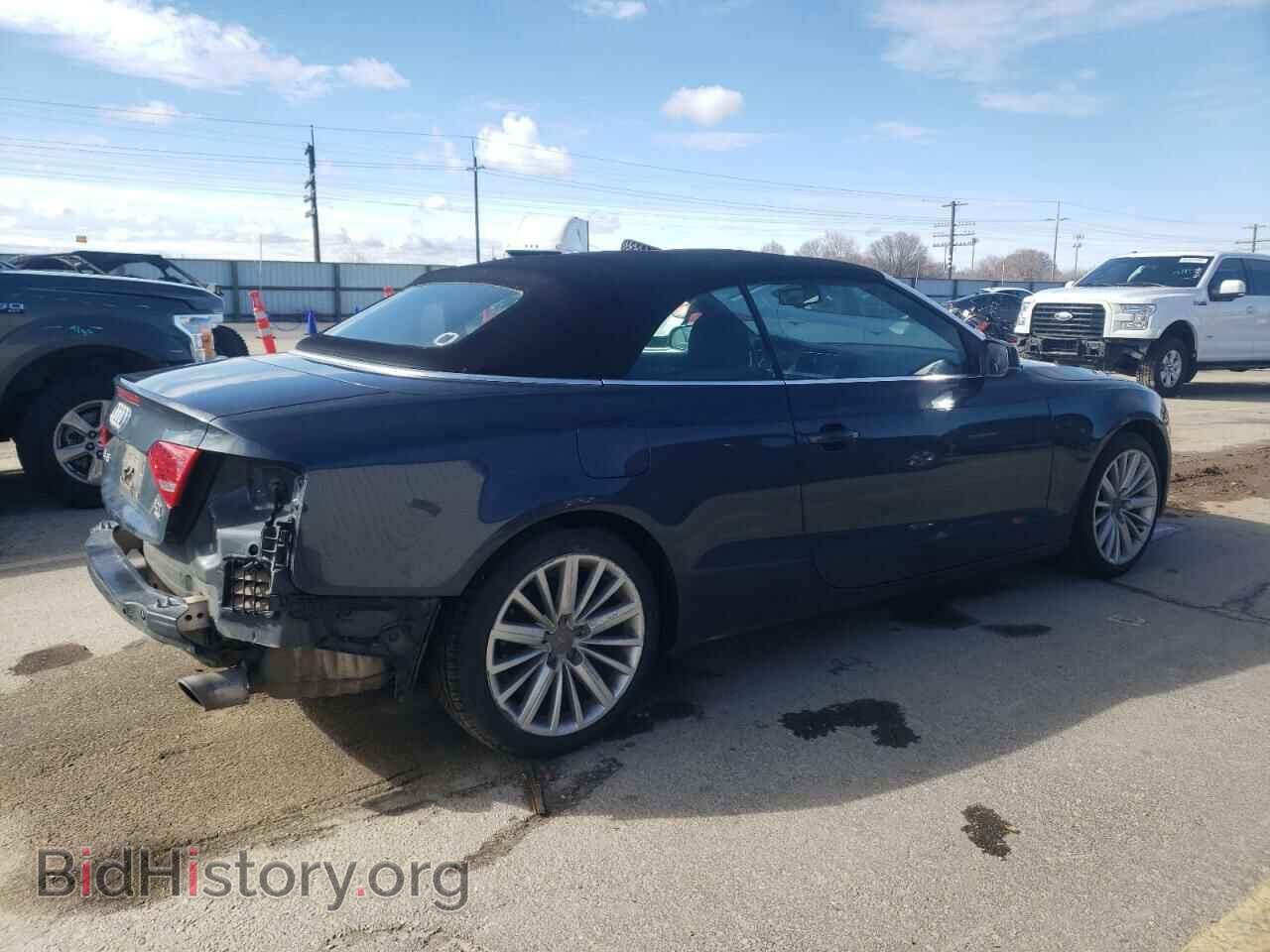 2011 AUDI A5 - VIN: WAULFAFH8BN002886 - Фото 3
