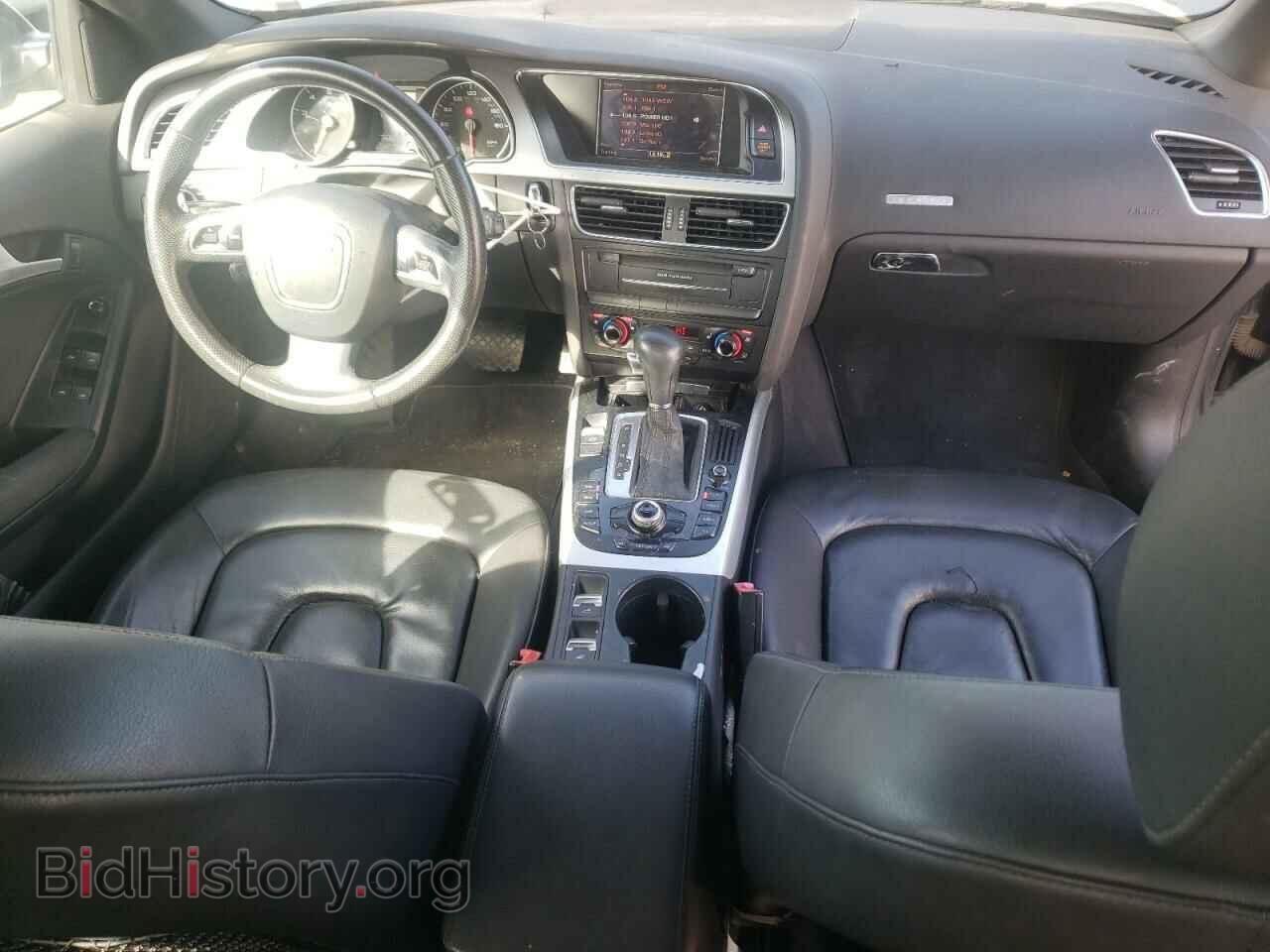 2011 AUDI A5 - VIN: WAULFAFH8BN002886 - Фото 8
