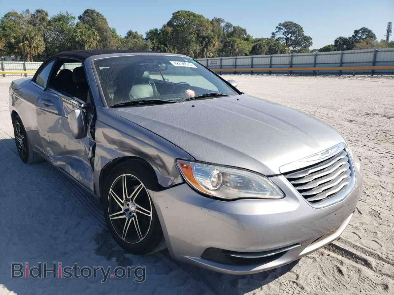 2013 CHRYSLER 200 - VIN: 1C3BCBEB1DN683877 - Фото 4