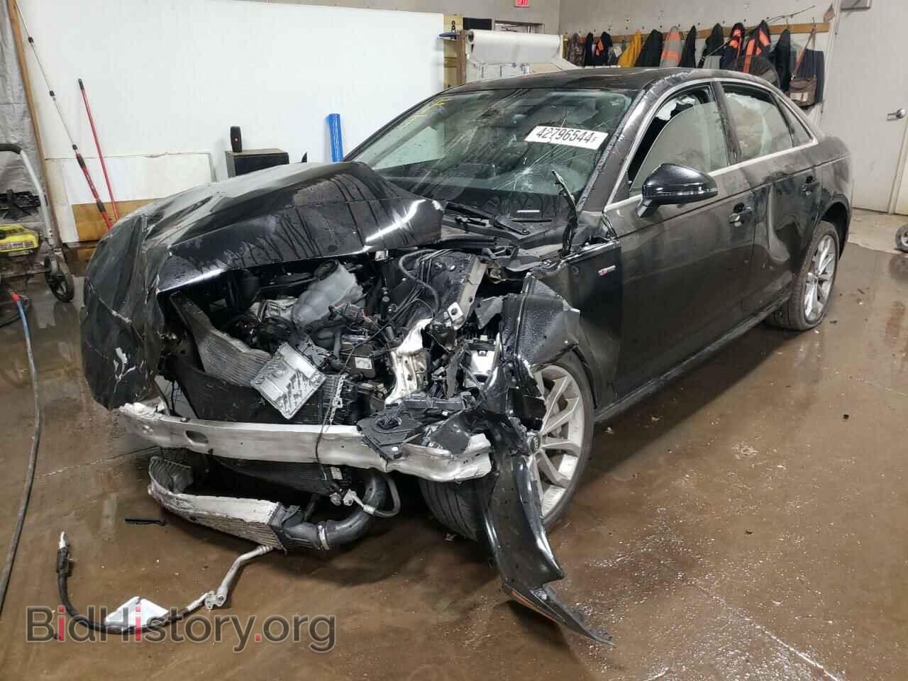 Фотография WAUENAF48KA056785 - AUDI A4 2019